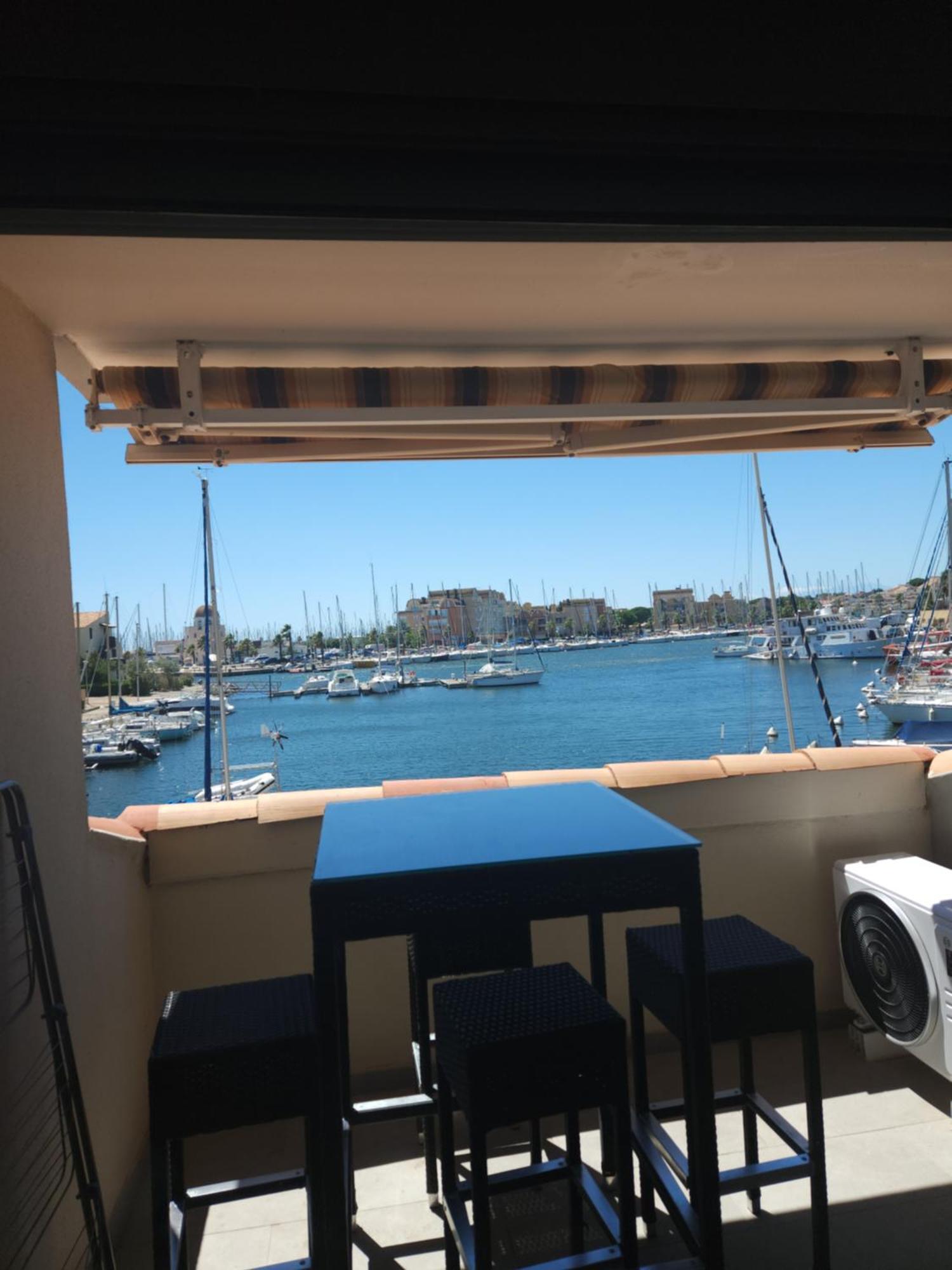 Confort Sur Le Port Gruissan Esterno foto